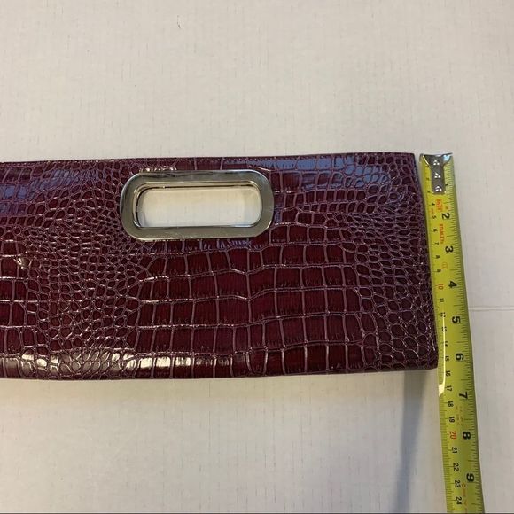 BURGUNDY maroon clutch purse - Picture 4 of 6